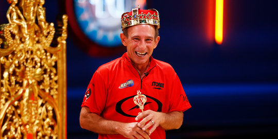 norm duke wearing a crown