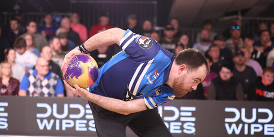 Anthony Simonsen Leads Round 1 of Go Bowling U.S. Open
